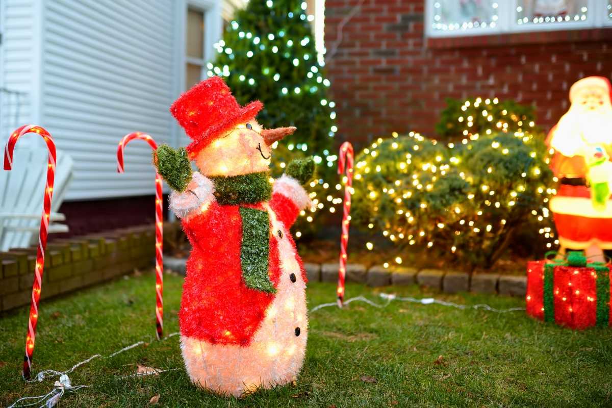 Christmas Lawn Decorations 