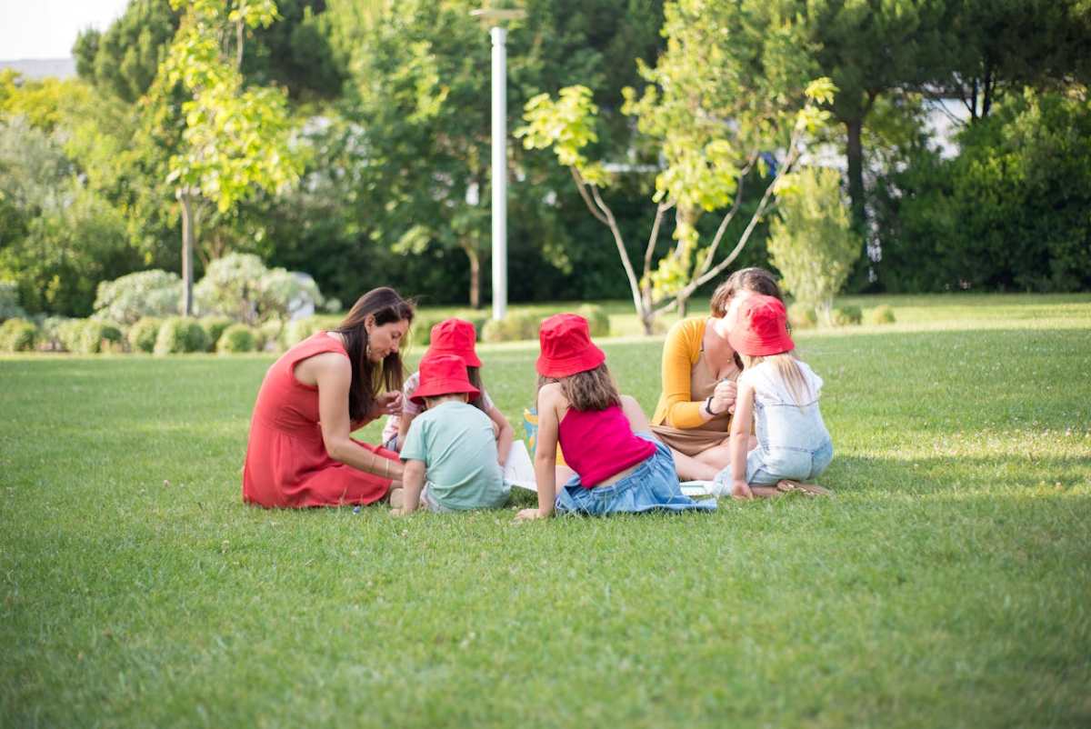 why-healthy-lawn-makes-you-feel-happy